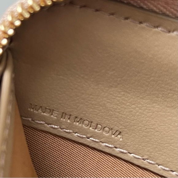 Burberry Zip Around Wallet in Earth - Picture 9 of 10